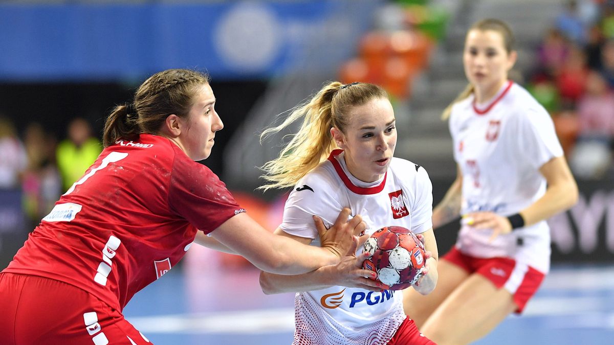 PAP / Sebastian Borowski / Na zdjęciu: Polka Aneta Łabuda (z prawej) i Tabea Schmid (z lewej) ze Szwajcarii