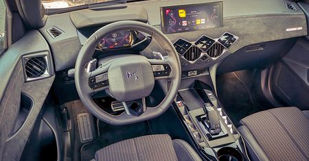 DS 3 Crossback: Rzut oka na system info-rozrywki, systemy wsparcia i bezpieczeństwa