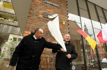 Wrocław: Najstarszy budynek. Ma prawie 900 lat i stoi blisko Rynku. Zobaczcie "Domek Romański"
