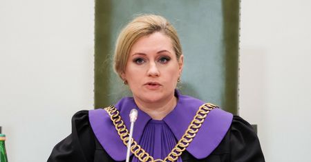 Utrata milionów i nagły zwrot ws. PiS. Szefowa Izby SN tłumaczy decyzję