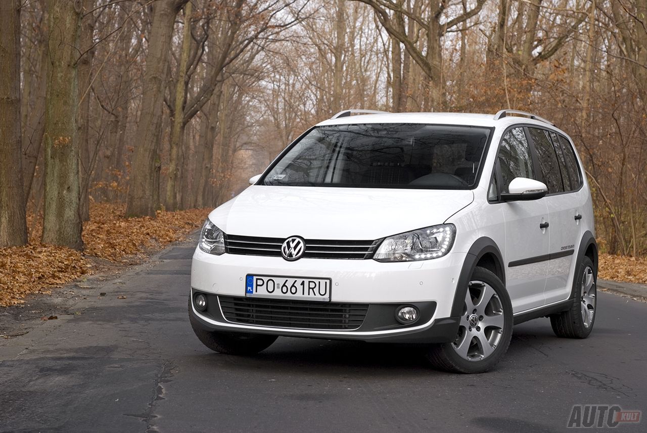 Volkswagen Cross Touran