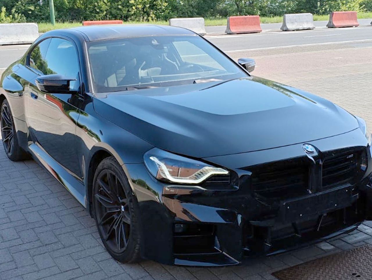 Przemyśl: Luksusowe BMW dzień po kradzieży z Polski było już w kontenerze w Belgii. Auto miało trafić do ZEA