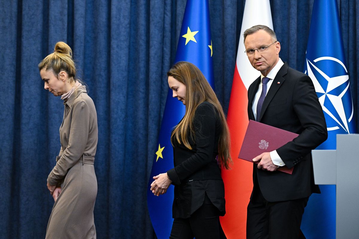 Andrzej Duda rozpoczął procedurę ułaskawieniową na prośbę Barbary Kamińskiej i Romy Wąsik