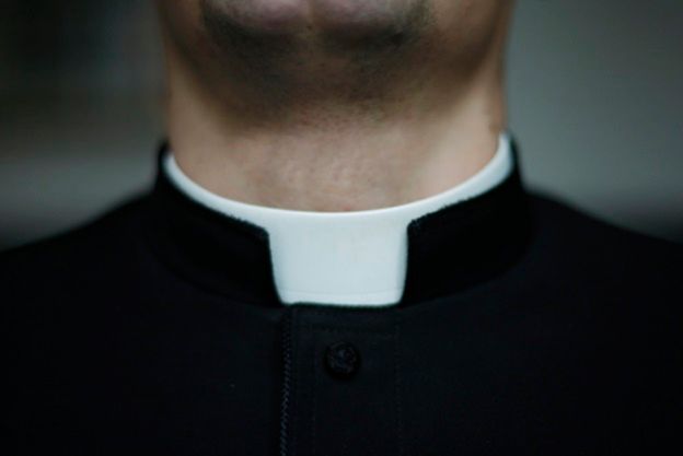 Ksiądz ukradł pieniądze z ministerstwa. Kościół nie chce oddać
