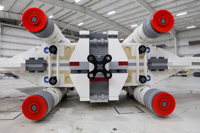 X-Wing, maszyna różnicowa, wahadłowiec. 10 niezwykłych konstrukcji z klocków LEGO 3
