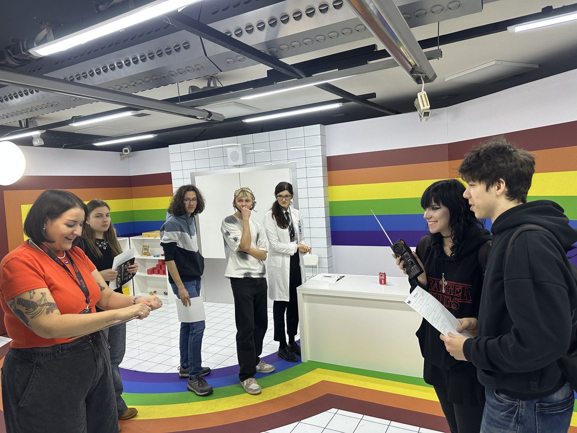 Dom Braci Jabłkowskich zamienił się w Hawkins.