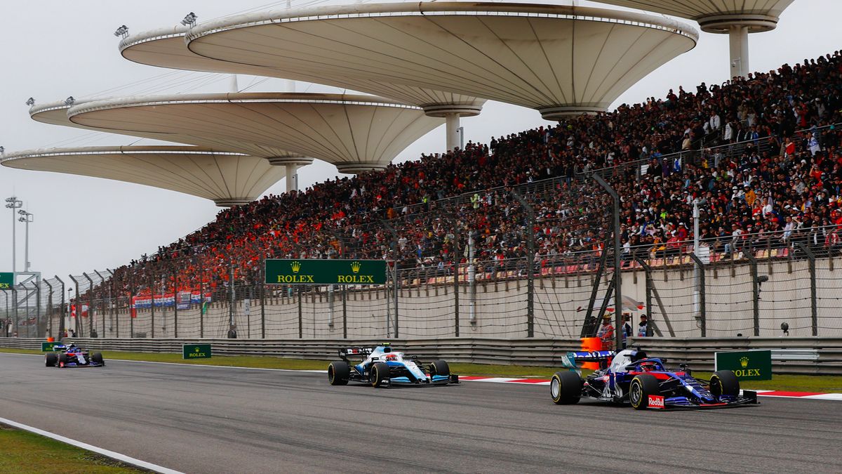 Zdjęcie okładkowe artykułu: Materiały prasowe / Pirelli Media / Na zdjęciu: wyścig F1 w Chinach