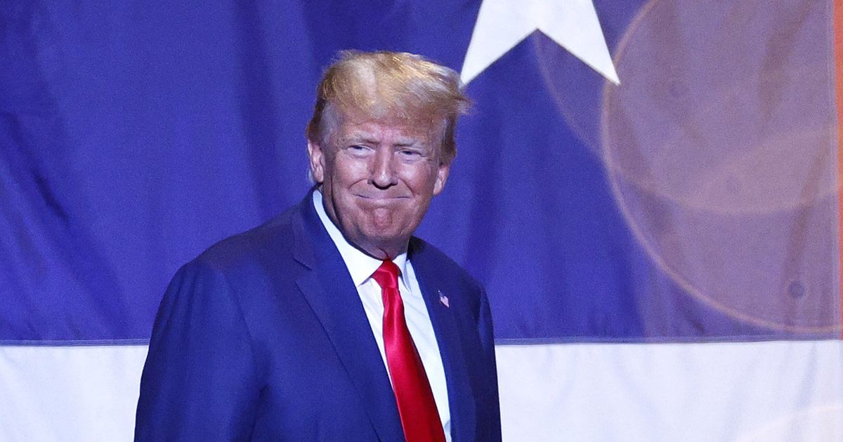 Historyczna chwila. Donald Trump formalnie aresztowany