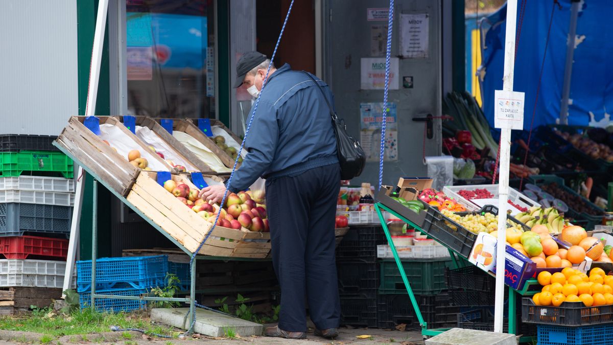 zakupy bazar ceny warzywa owoce warzywniak inflacja 