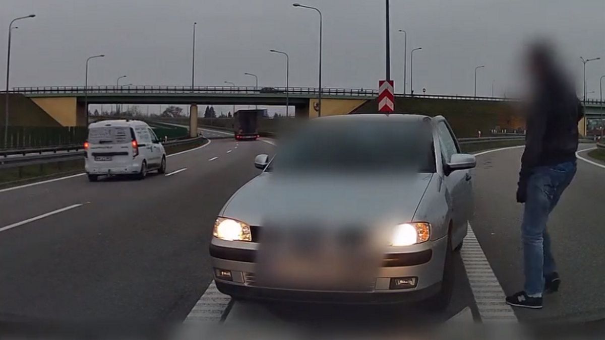 Kierowca wjechał pod prąd na drogę szybkiego ruchu