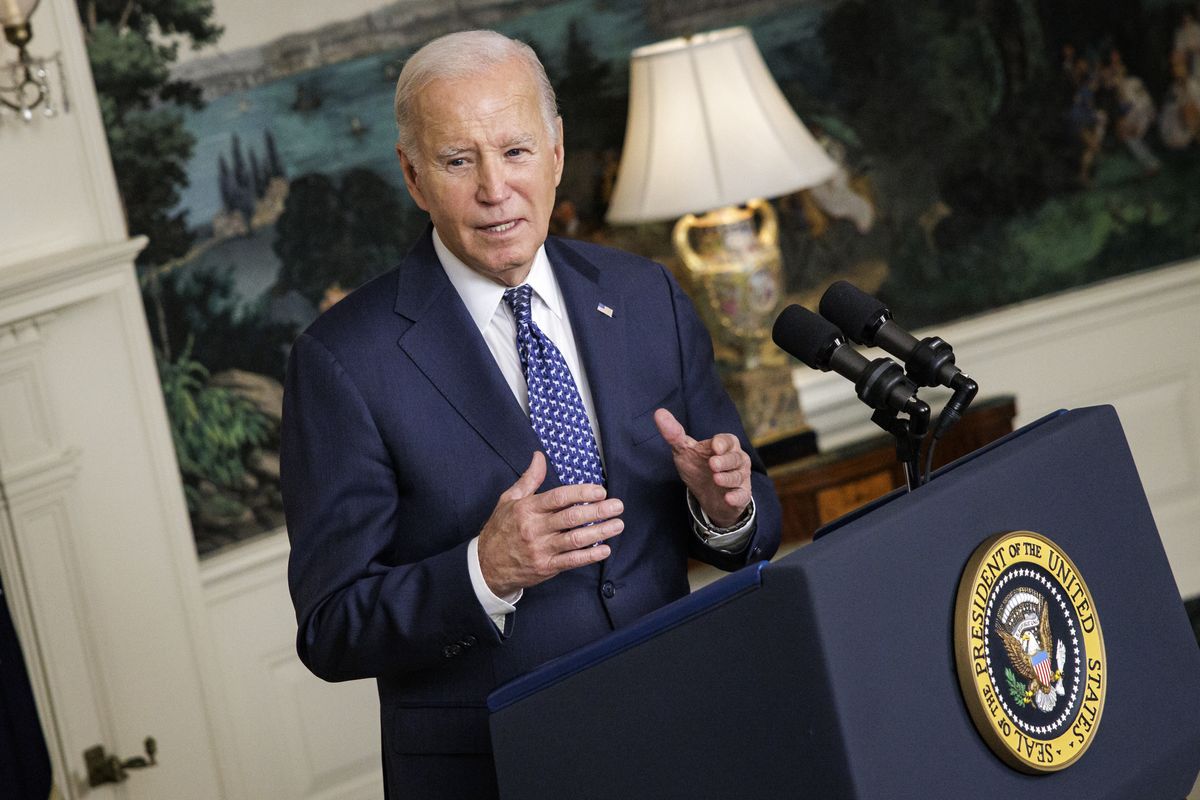 Joe Biden krytykuje izraelską kampanię wojskową.
