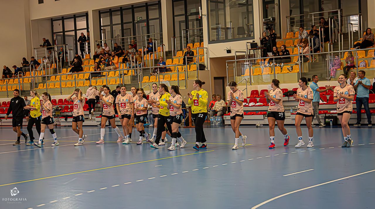 Kapitalna końcówka Jutrzenki. Zwycięstwo 25:23 w Gnieźnie