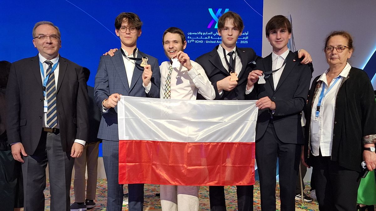 Czworo polskich uczniów zdobyło medale na Międzynarodowej Olimpiadzie Chemicznej w Dubaju