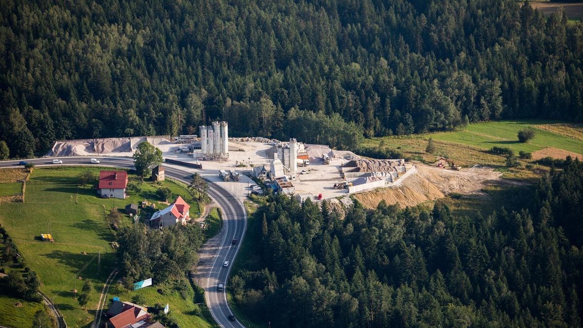 Budowa zakopianki z lotu ptaka