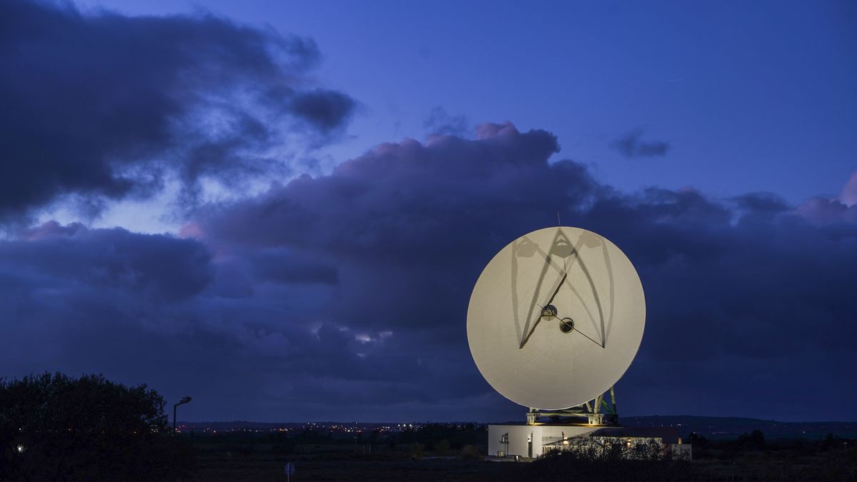 LIZARD, ENGLAND - NOVEMBER 17: View of the GHY-6 antenna at the Goonhilly Earth Station, where operators track signals returning from satellites released  from the Artemis unmanned moon rocket on November 17, 2022 in Lizard, Cornwall, England. Goonhilly, which is 1969 was responsible for distributing live satellite feeds of the Apollo Moon landing to people around the world, is providing communications support for NASA's Artemis 1 Mission as well as recent support work with ESA's Mars Express, Gaia and Integral missions. (Photo by Hugh Hastings/Getty Images)