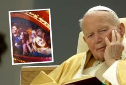 Plakat z papieżem. Tak wyśmiali go studenci