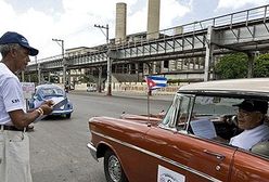 Klasyczne samochody na ulicach Kuby