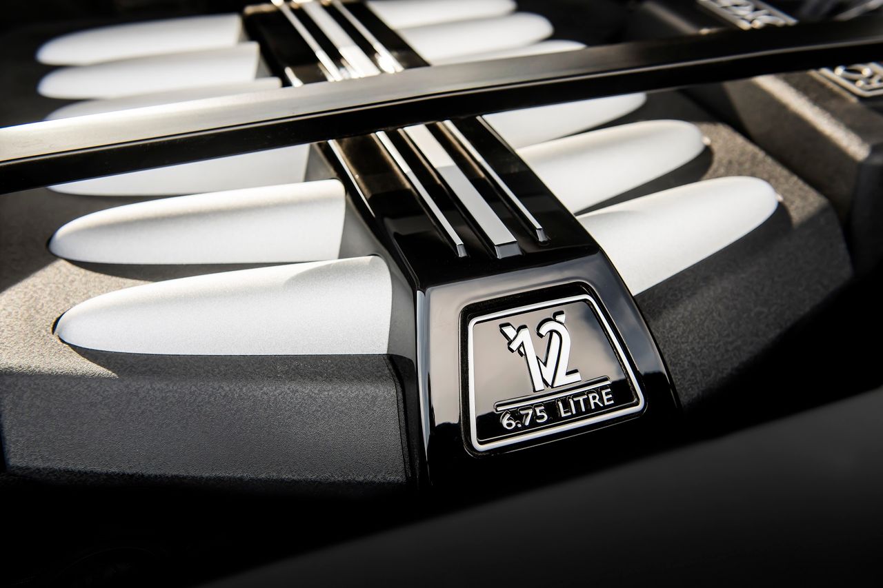 Silnik V12 Rolls-Royce'a o pojemności 6 i 3/4 litra (fot. James Lipman)