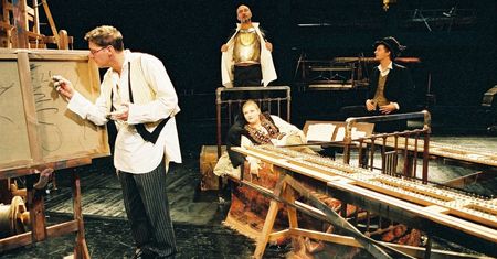 Co robić siedząc w domu? Wybierz się do teatru