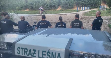 Ludzie myśleli, że to pokazówka. Leśnicy: "Posypały się mandaty"