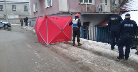 Staszów. Z rzeki Czarna wyłowiono ciało mężczyzny