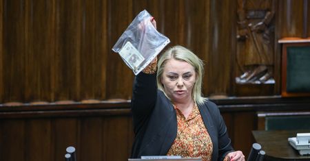 "Kto chce się zamienić?". Ostra wymiana zdań w Sejmie