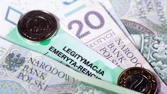 Koniec z groszowymi emeryturami? Rząd szykuje zmiany, eksperci mówią o głębszym kryzysie