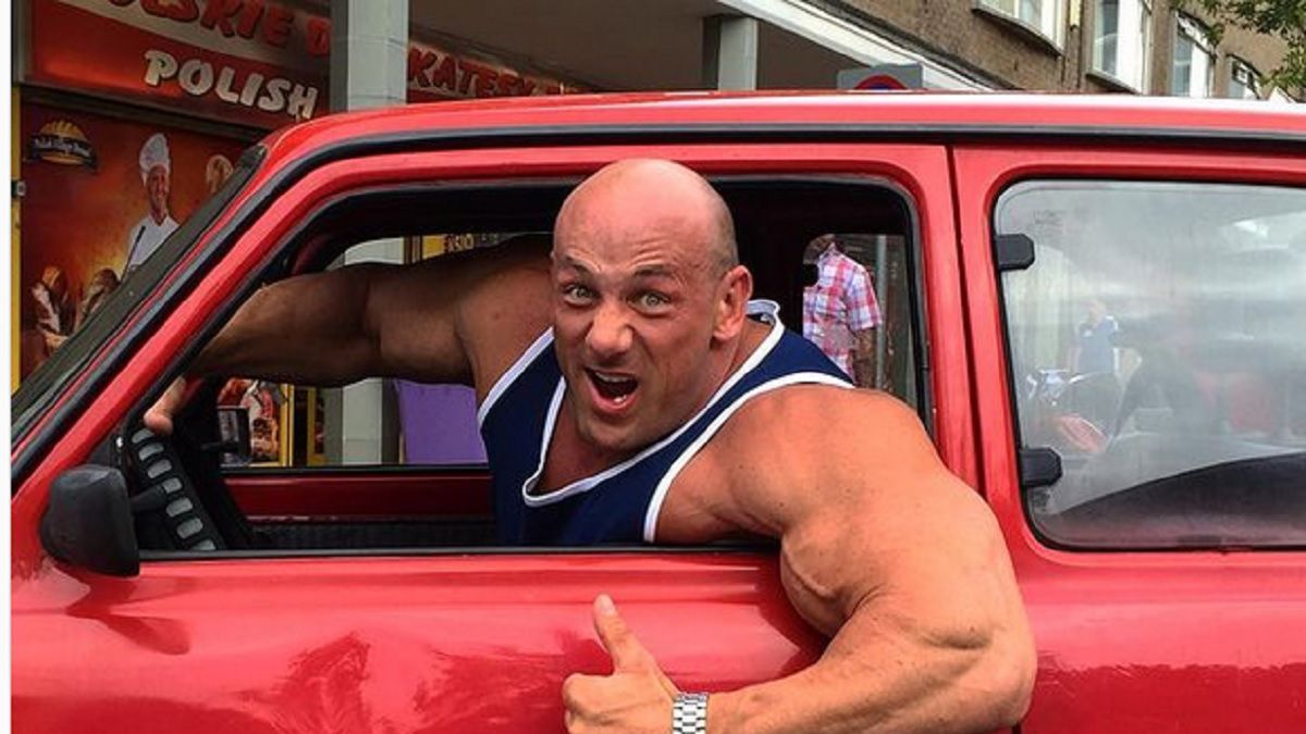 Instagram / Robert Burneika