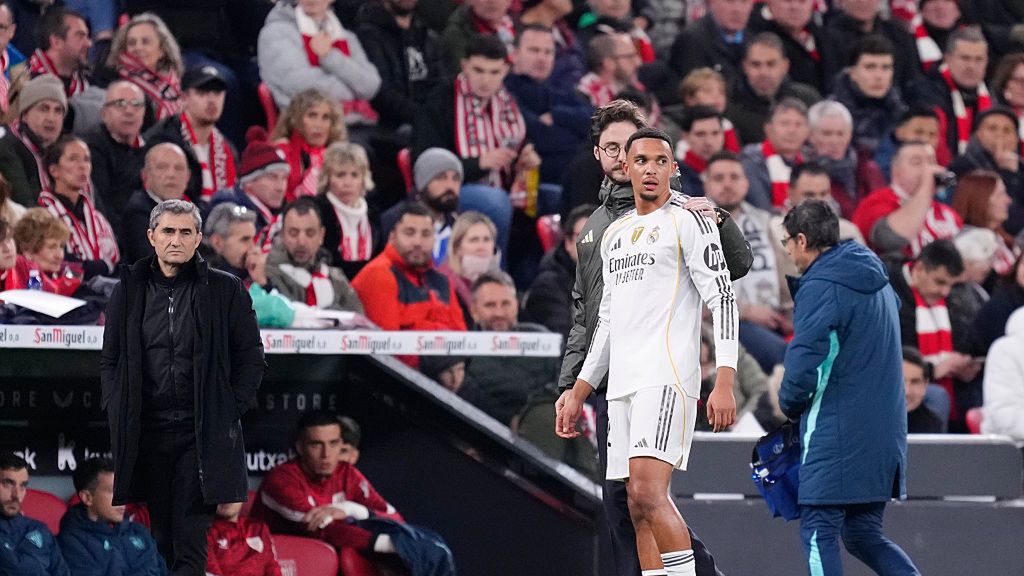 Getty Images / Jose Breton/Pics Action/NurPhoto / Na zdjęciu: Trent Alexander-Arnold doznał kontuzji