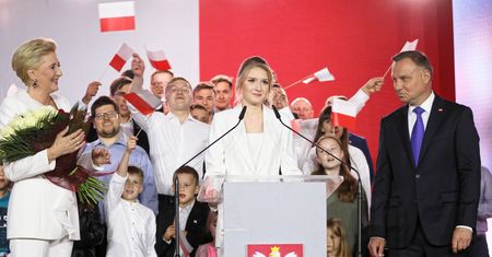 Wielkie zmiany w życiu Kingi Dudy. Prezydentówna zasmuciła tatę