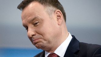 Andrzej Duda składa maturzystom życzenia i znów ROBI BŁĘDY!