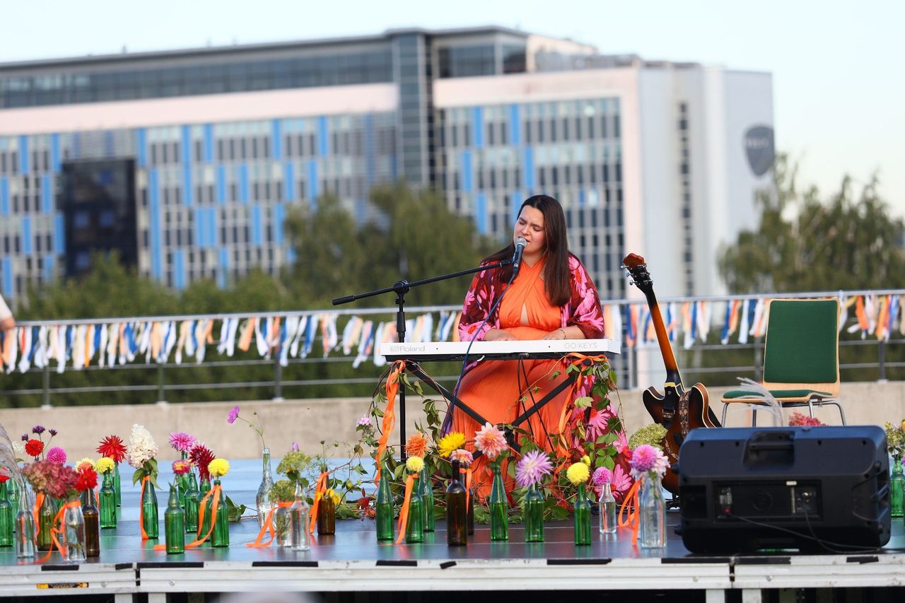 Kielce: Koncert Ronji w Ogrodzie Botanicznym zwieńczył finał GeoFestiwalu. Publiczność zachwycona muzyką i poetyckim przesłaniem