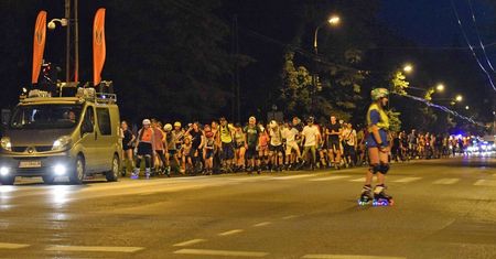 Nightskating w Lublinie. Rolkarze przejadą nocą przez miasto, możliwe utrudnienia w ruchu [TRASA PRZEJAZDU]