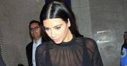 Kim Kardashian w prześwitującej bluzce