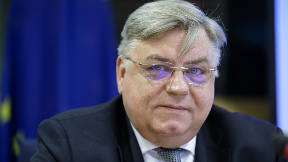 BRUSSELS, BELGIUM - JANUARY 31: Polish Member of the European Parliament (European Conservatives and Reformists Group - Prawo i Sprawiedliwo) Kosma Zlotowski attends a meeting on the Russian imperialism organised by the European Conservatives and Reformists Group in the European Parliament on January 31, 2023 in Brussels, Belgium. ECR declares: "For many who have experienced Russian oppression in the past, the war in Ukraine can only end when the Russian Federation is completely repulsed and defeated. In order to finally remove the threat to peace that the Russian Federation still poses, the international community should seek a re-federalisation of the Russian state". (Photo by Thierry Monasse/Getty Images)