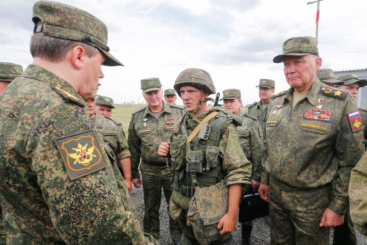 Gen. Aleksandr Dwornikow miał zmienić taktykę operacji w Donbasie na skuteczniejszą