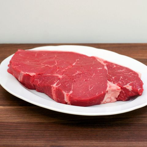 Surowe steki z polędwicy wołowej (samo mięso, III klasa mięsa)