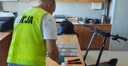 Ukradł hulajnogę i tablice rejestracyjne. Wpadł przez parkowanie