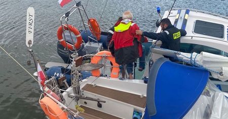 Wypłynął z Gdyni i obrał kurs na Rosję. Niewiele brakowało