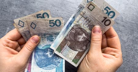 Banki mają się z czego cieszyć. Polacy zaciągają coraz więcej kredytów