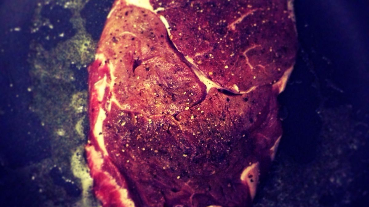 Opiekane steki z polędwicy wołowej (samo mięso, III klasa mięsa)