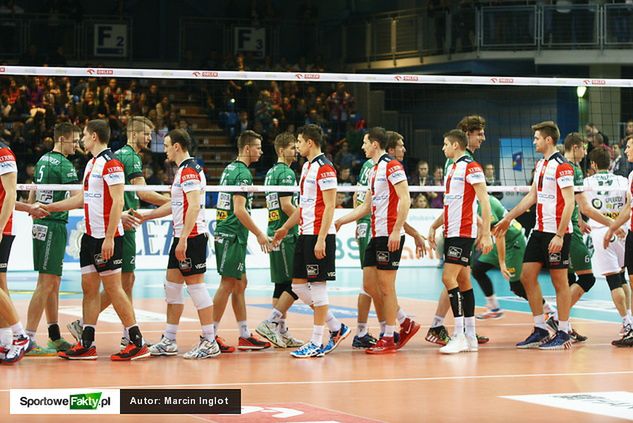 W pierwszym starciu na Podpromiu Resovia wygrała z AZS-em 3:0