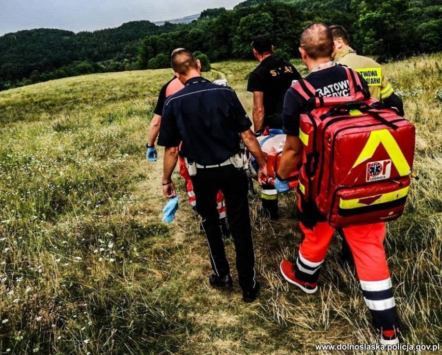 Jawor. Wypadek rowerzysty w Wąwozie Myśliborskim. Lądował helikopter