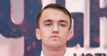 Mini Majk wspomina, jak trafił do domu dziecka. Jego mama ZABIŁA SĄSIADA: "Wzięła nagrzany czajnik I W NIEGO PRZYWALIŁA"