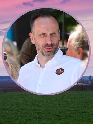 Do tańca i do różańca. Janusz Kowalski bryluje na dożynkach