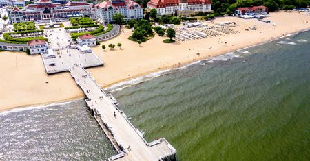 Rekordowa sprzedaż biletów na molo w Sopocie. Wystawiono też sporo mandatów