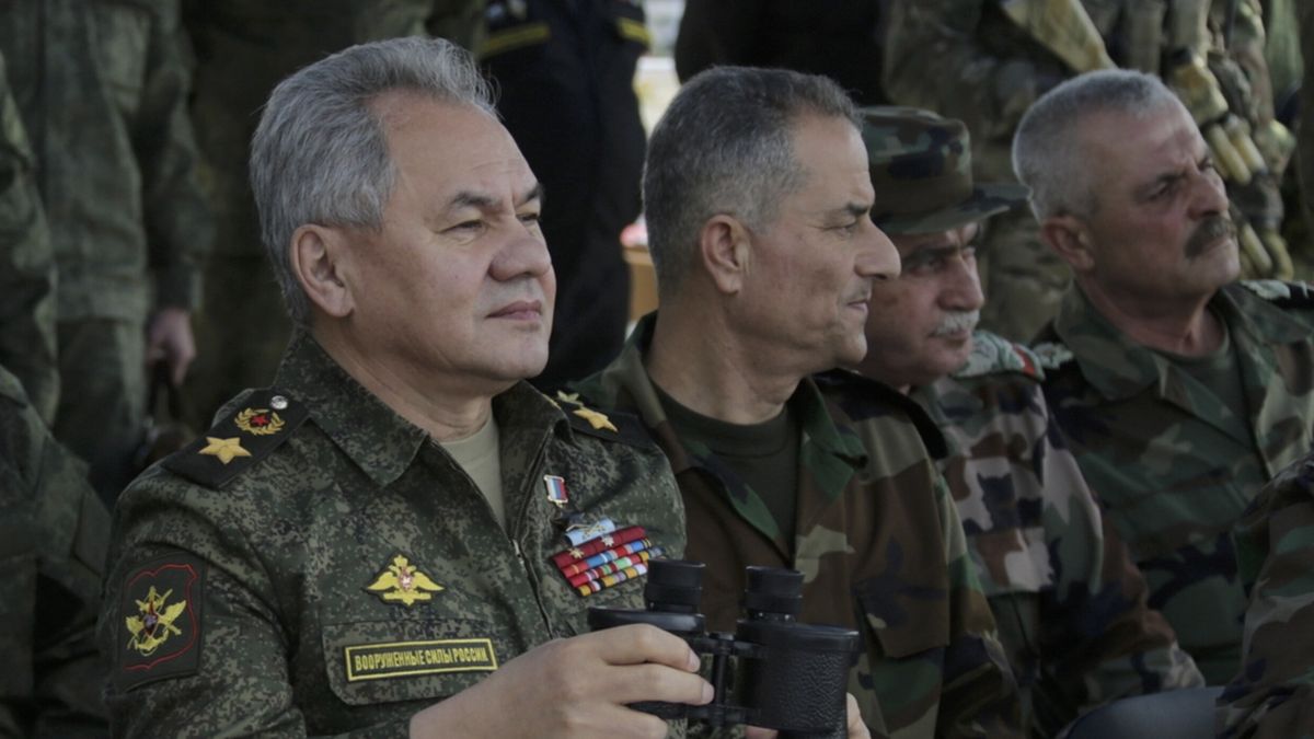 Rosyjski minister obrony Siergiej Szojgu wycofuje wojska