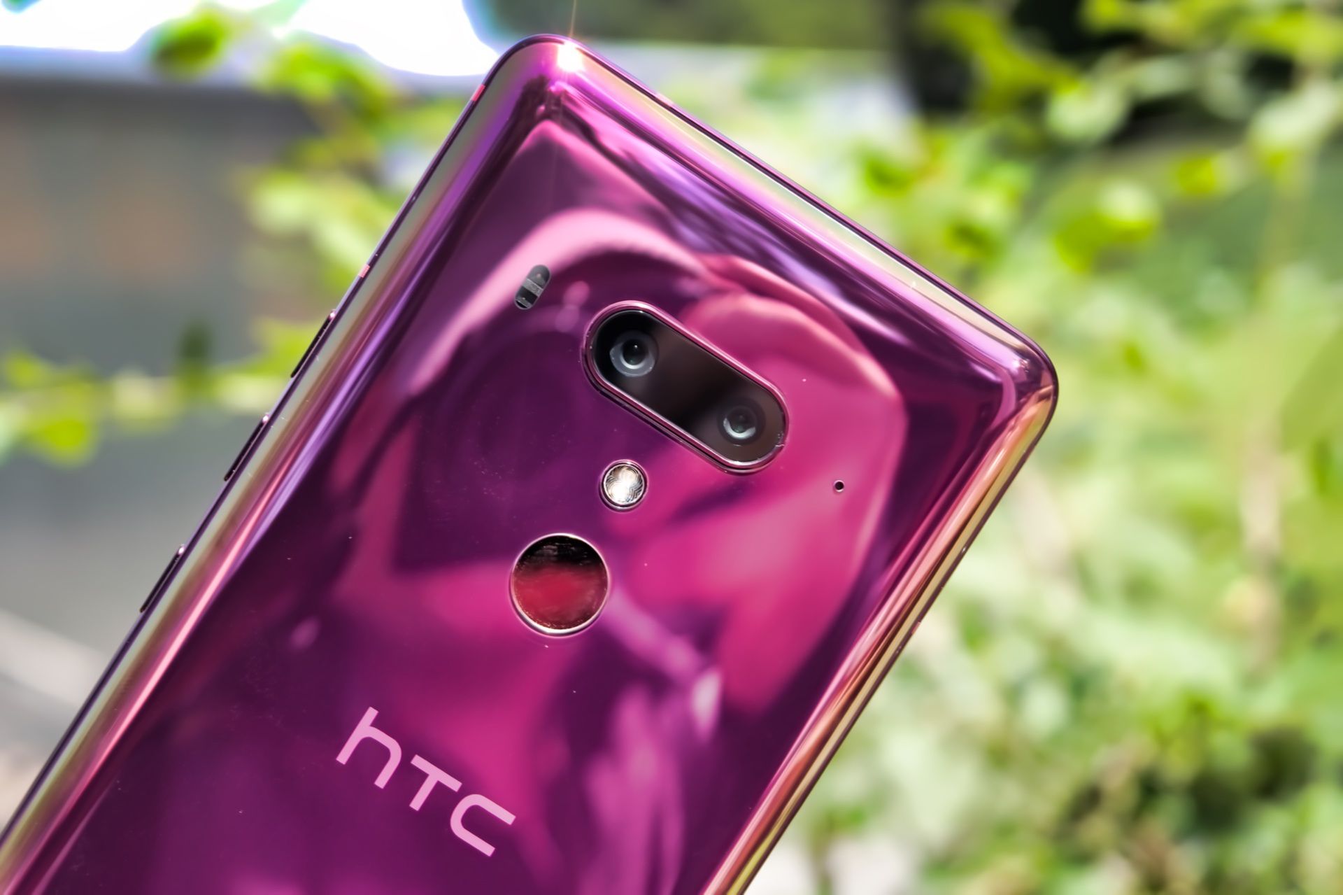 HTC U12+ oficjalnie. Mocniejsza wersja nieistniejącego flagowca 8
