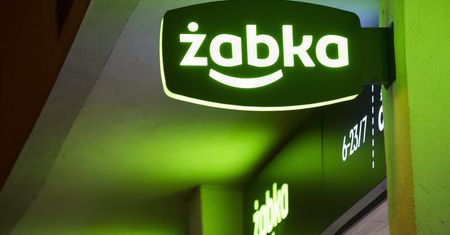Żabka wpływa na zakaz handlu. Zmiany w ustawie mogą zostać przyjęte przed świętami