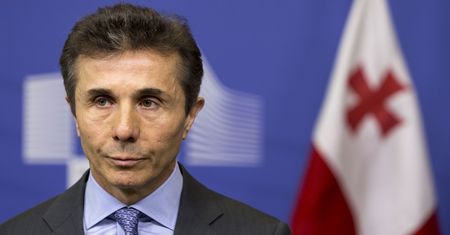 Były premier Gruzji tworzy organizację, która ma "kontrolować" rząd